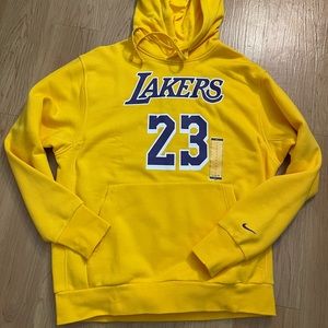 Lakers Essential
Men's Nike NBA Hoodie - Lebron James